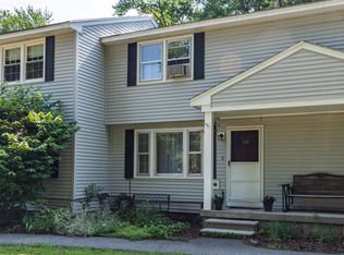 119 Sandstone Cir, Londonderry, NH 03053