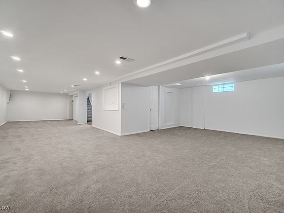 5th image of 2910 Loretta Ct