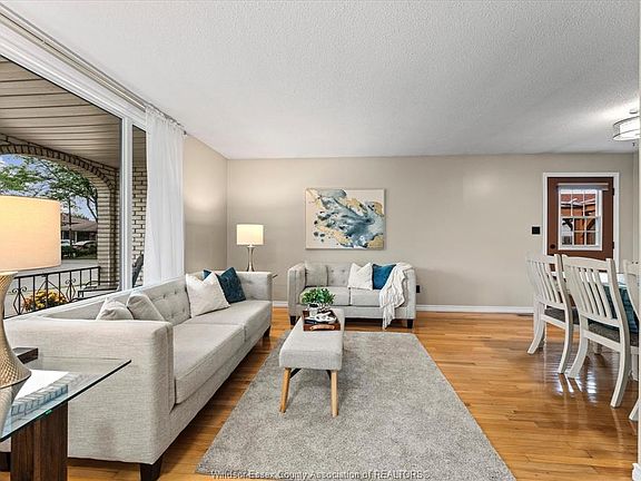 4th image of 2791 Garvey Cres