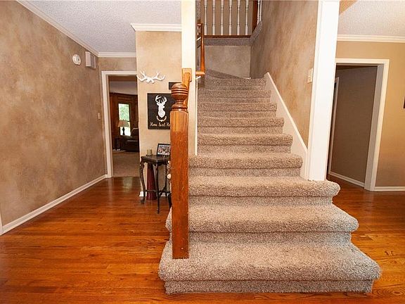 3rd image of 2117 NW Timberline Dr