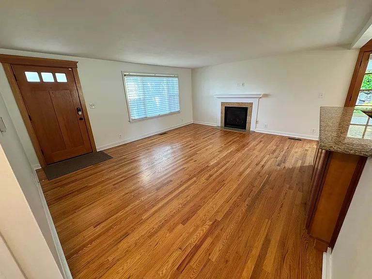 3420 W Bertona St — Photo 9