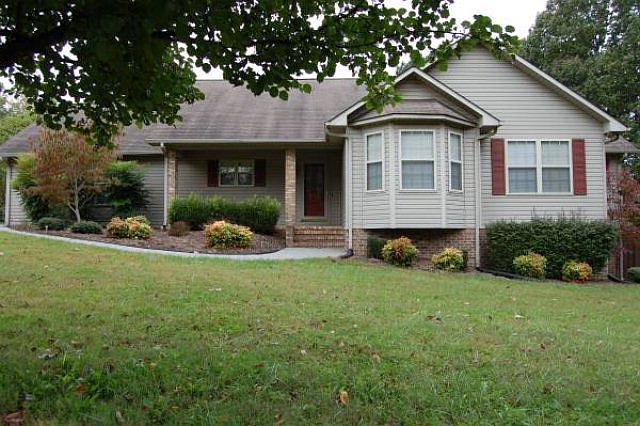 1st image of 906 Melrose Dr
