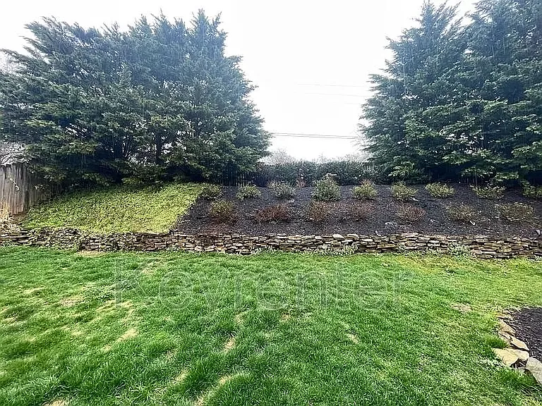 1716 Somersby Ln — Photo 10
