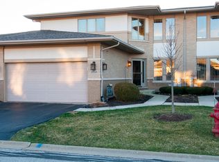 20348 Fallingwater Cir, Frankfort, IL 60423