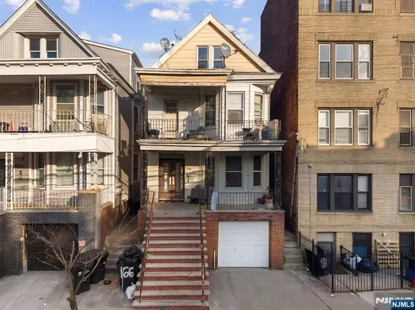 166 Bergen Avenue, Jersey City, NJ 07305