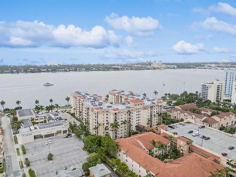 1801 N Flagler Dr #238 — Photo 4