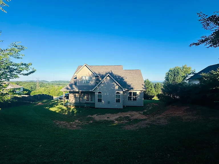 6311 Lantern Ridge Ln — Photo 45