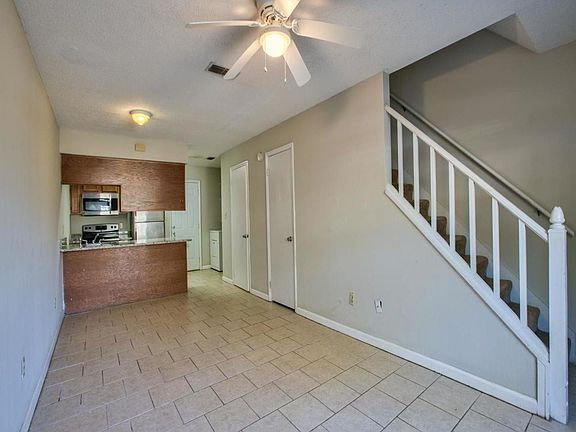 2nd image of 807 Richmond St APT C