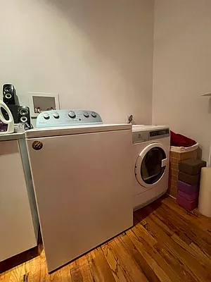 Rented by Pear NYC LLC | media 12