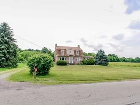 557 Five Forks Rd, Gibbon Glade, PA 15440
