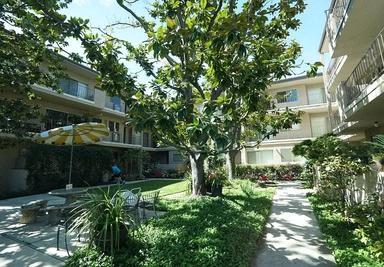 280 E California Blvd #302 — Photo 3