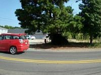 1st image of 2407 Pine St