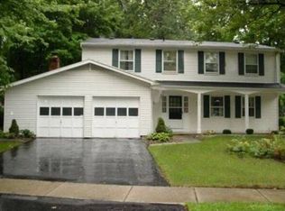 7205 Burnside Ave, Sylvania, OH 43560