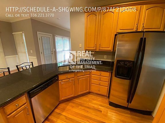 3rd image of 7562 Auburnwood Dr