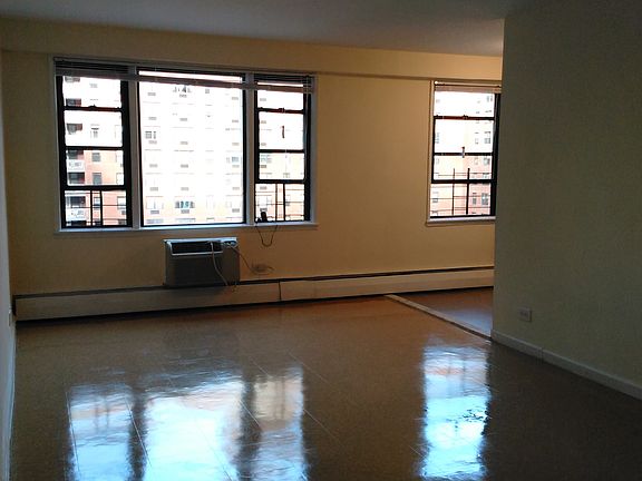5th image of 9722 57th Ave APT 2N