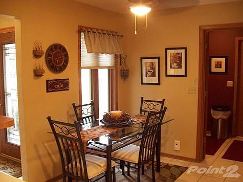 4-Kitchen Dinette