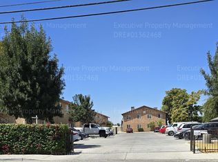 117 N St, Bakersfield, CA 93304