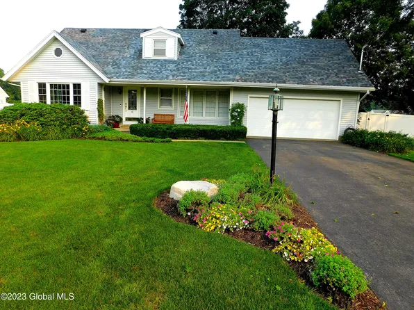 61 TRAVER Road, Wilton, NY 12831