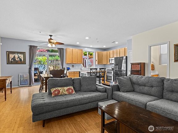 4th image of 3032 NW Julia Street