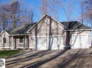 11479 Loprete Dr, Manistee, MI 49660