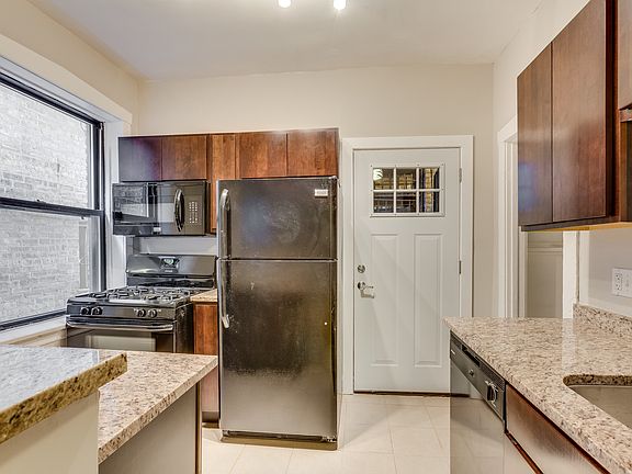 5th image of 1842 N Humboldt Blvd APT 1A