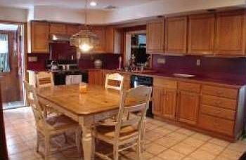 Kitchen Eat-in