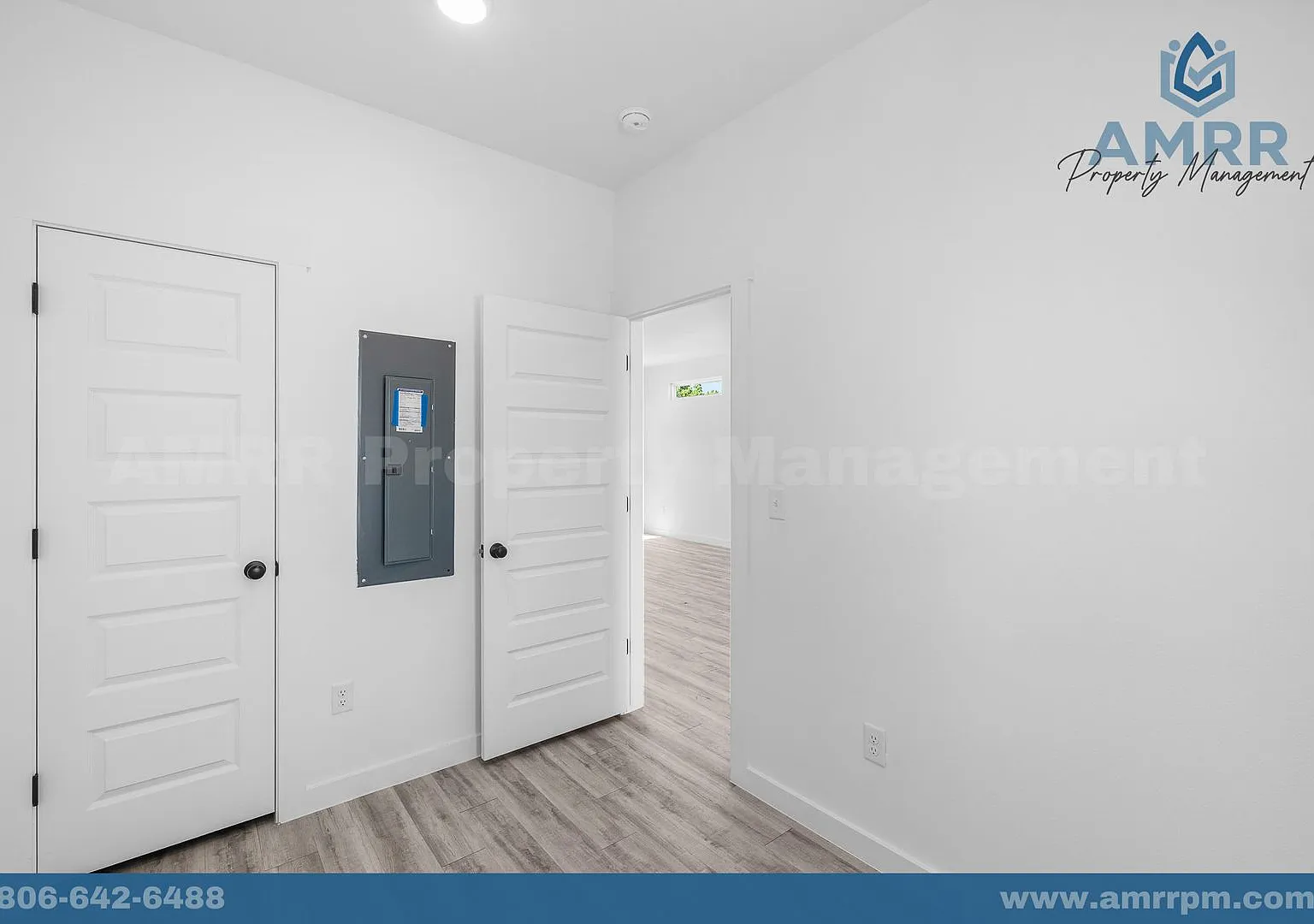Special Offer: Save $200 off on rent per month! — Photo 4