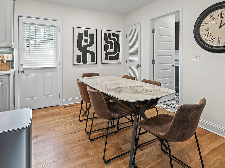 2256 Lakewood Dr NW — Photo 9