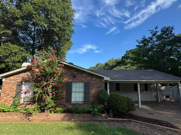 8561 Woodbine Dr, Southaven, MS 38671