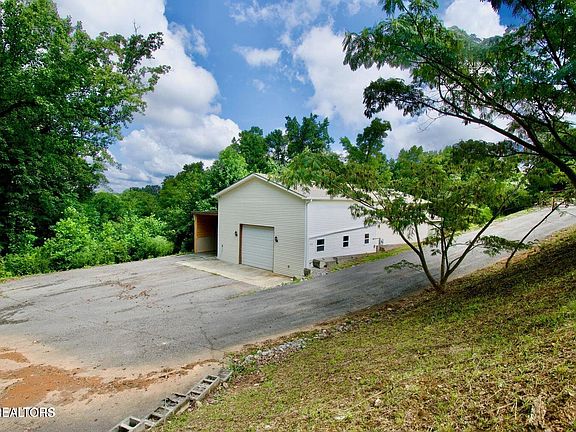 2nd image of 3618 Big Springs Rd