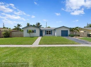 110 Seminole Ln, Boca Raton, FL 33487