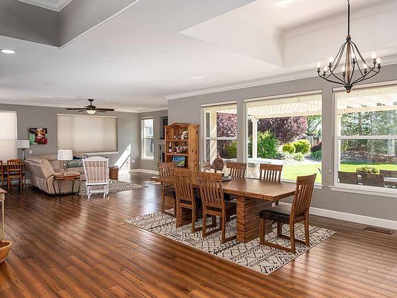 3rd image of 1042 Maverick Ct
