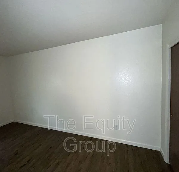 1326 W Elowin Ave — Photo 16