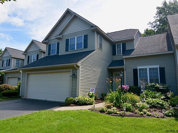 2nd image of 29 Donegal Way