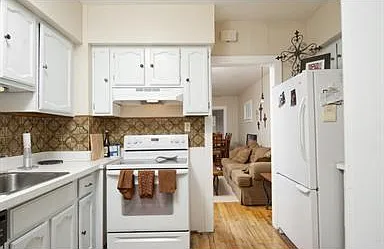 3 bed, 1500 sqft, $3,000 — Photo 4