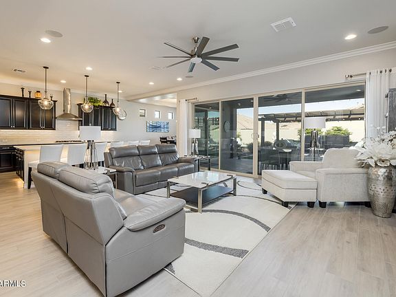 5th image of 3112 W MARTINEZ Drive