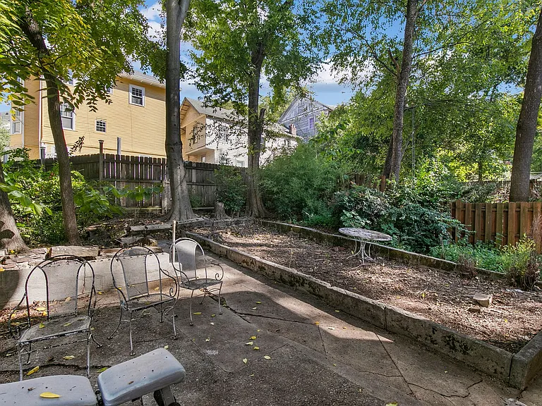 Laurelton Oaks — Photo 33