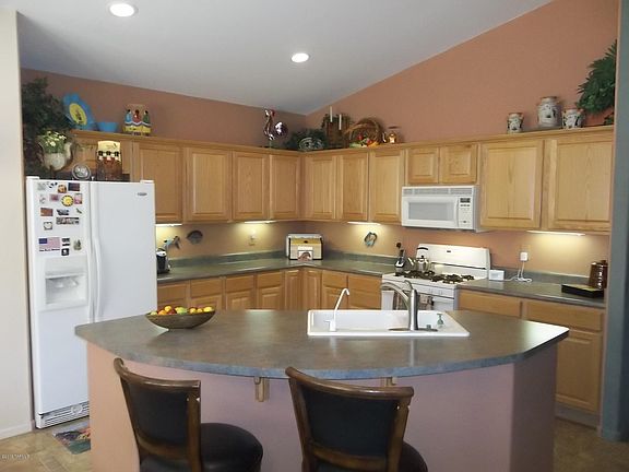 4th image of 1328 N Mahogany Gulch Ln E