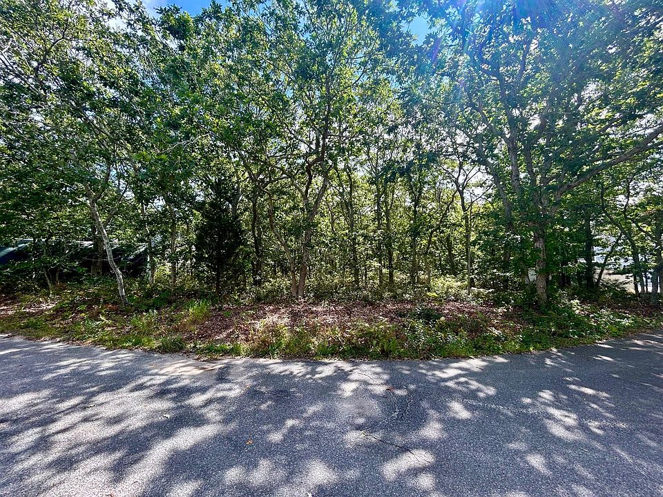 2nd image of 5 Candlemaker Cir