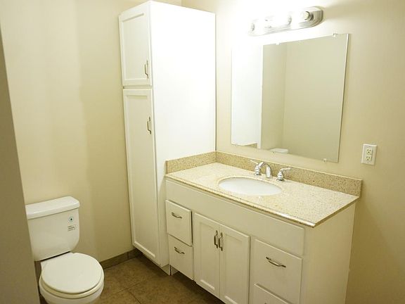 5th image of 313 E I St