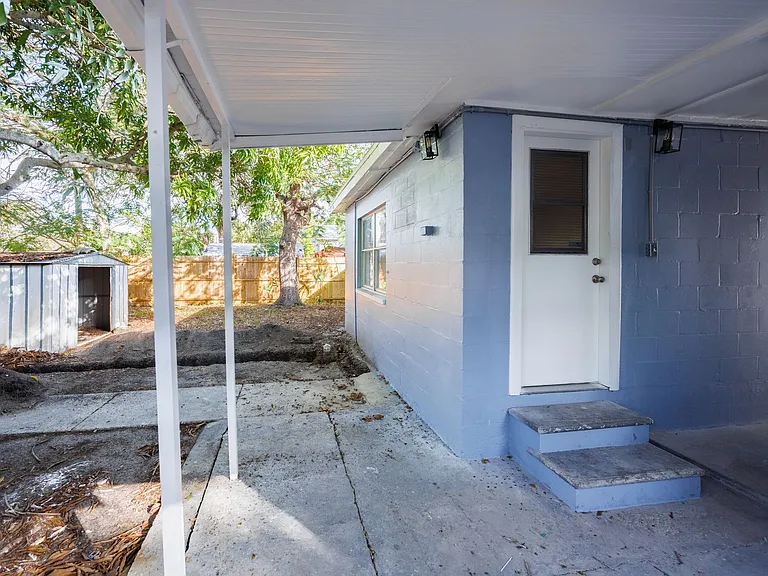 1530 S Martin Luther King Jr Ave — Photo 24
