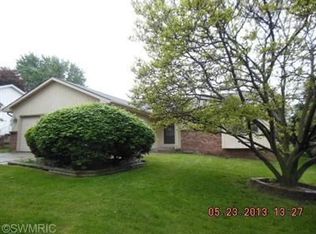 1515 Laurel Ave SE, Grand Rapids, MI 49506