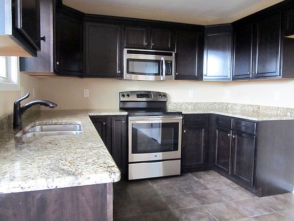 4th image of 680 Crestone Ct