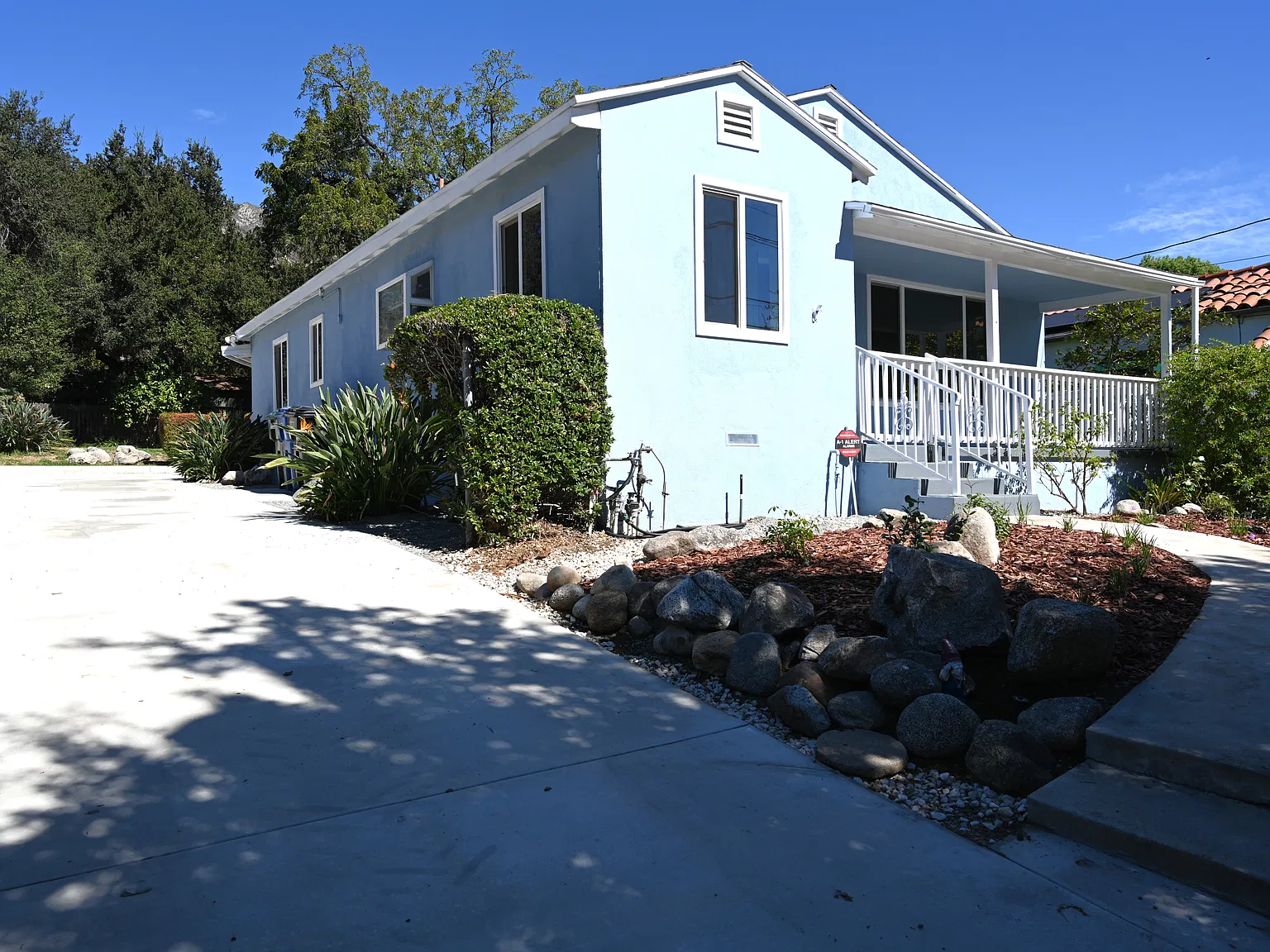 4 bed, 1404 sqft, $6,150 — Photo 4
