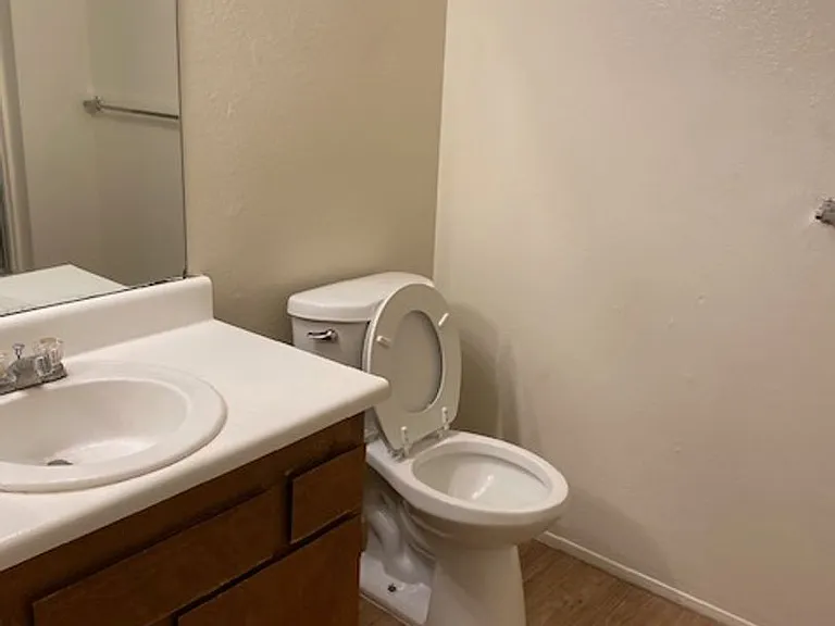 3900 El Potrero Ln #3 — Photo 10