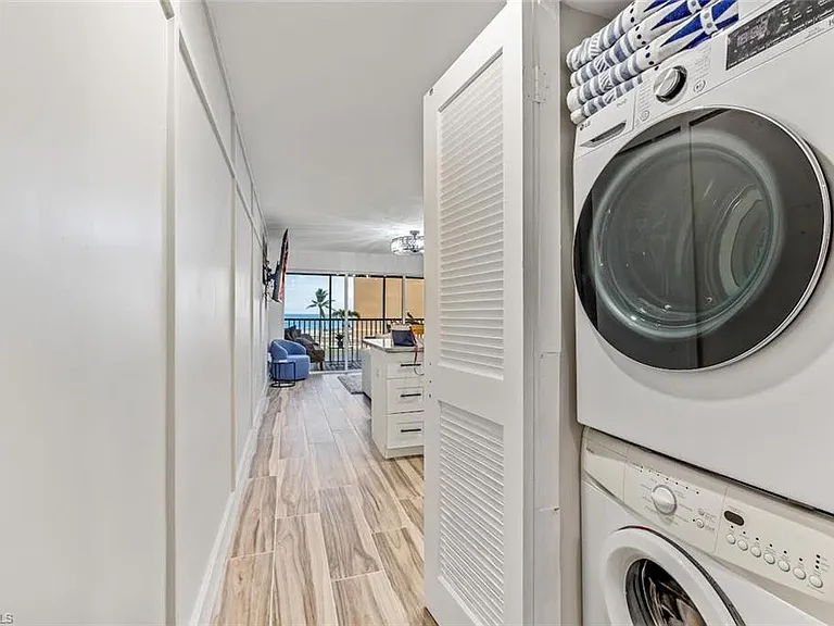 25850 Hickory Blvd #101 — Photo 8