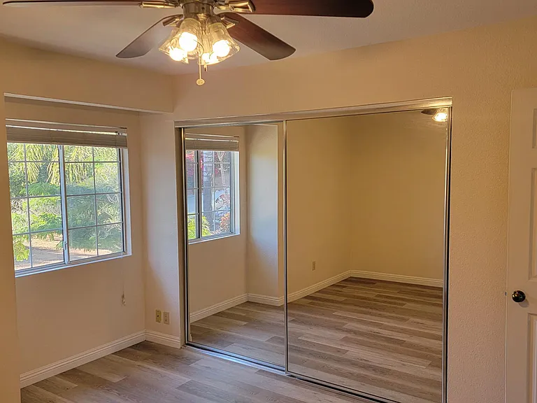 1033 S Ridge Dr — Photo 16
