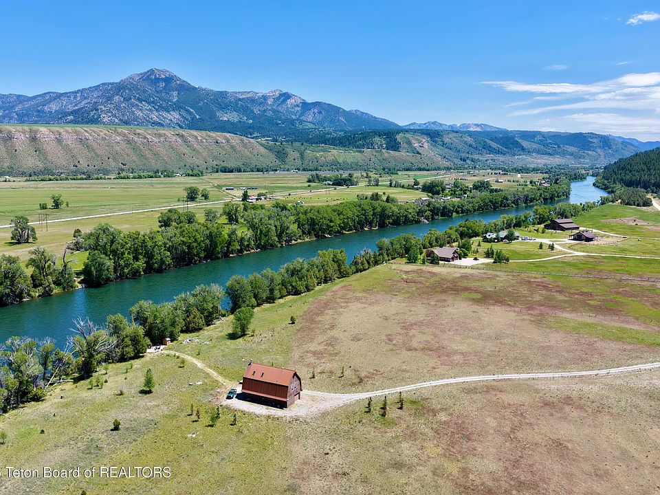 863 Snake River Rd, Swan Valley, ID 83449 | Zillow