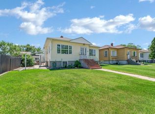 53 N 3rd St SW, Medicine Hat, AB T1A4C4