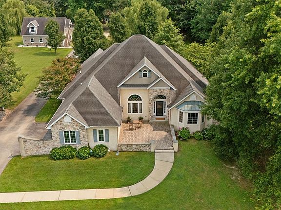 2nd image of 864 Old School House Rd